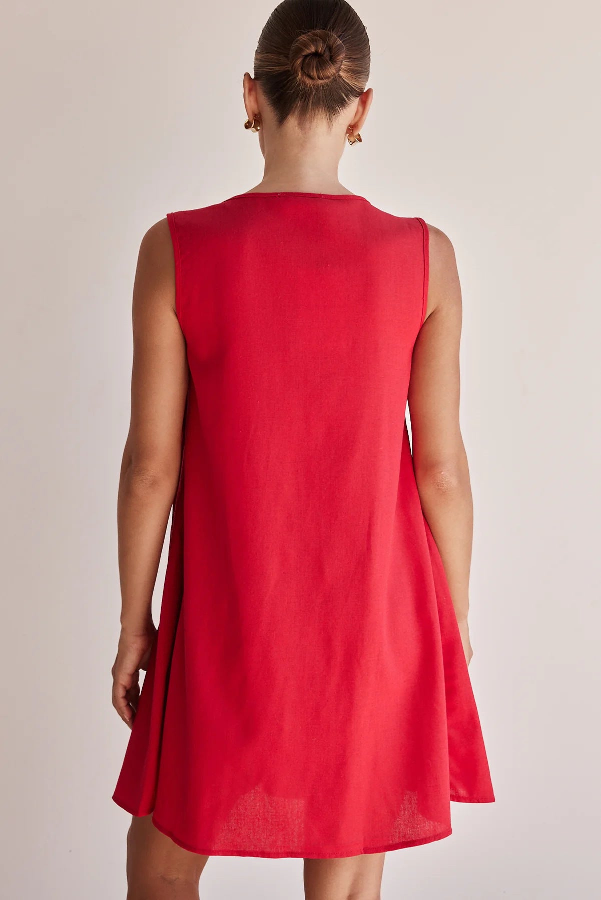 V-neck Tie-strap Sleeveless Mini Dress