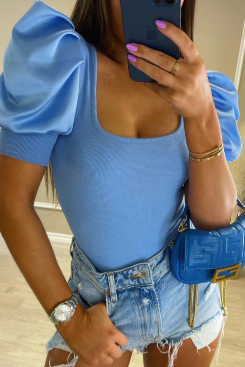 Basic U Neck T-shirts