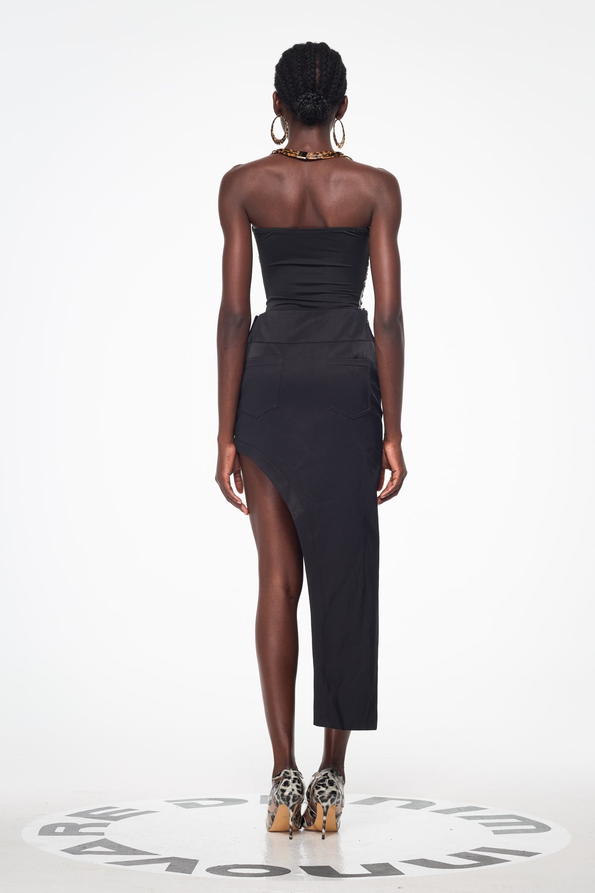 Bakır Buckle Asymmetric Split Maxi Skirt