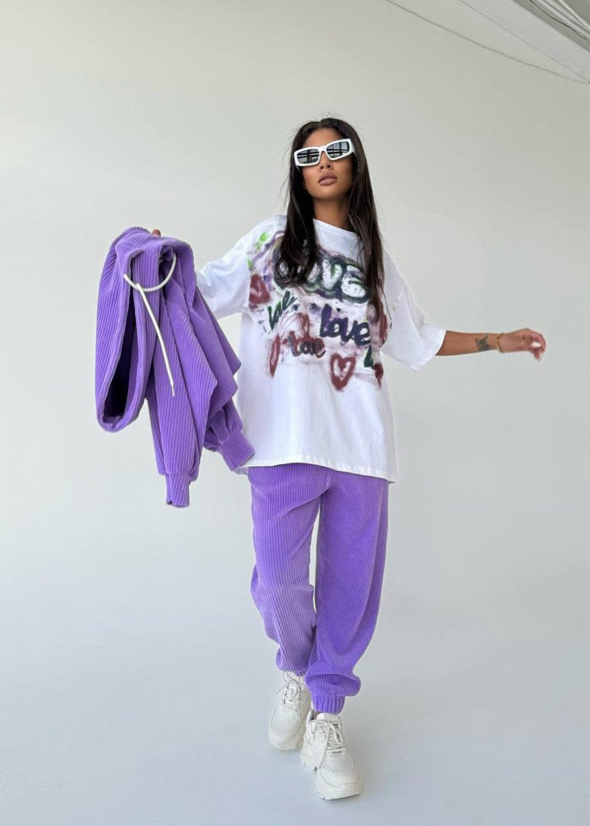 Graffiti Love - Oversized Graphic T-shirt