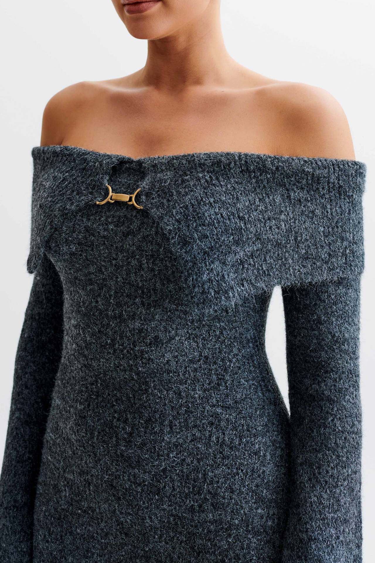 Slim Fitted Off-shoulder Long Sleeve Sweater Dress