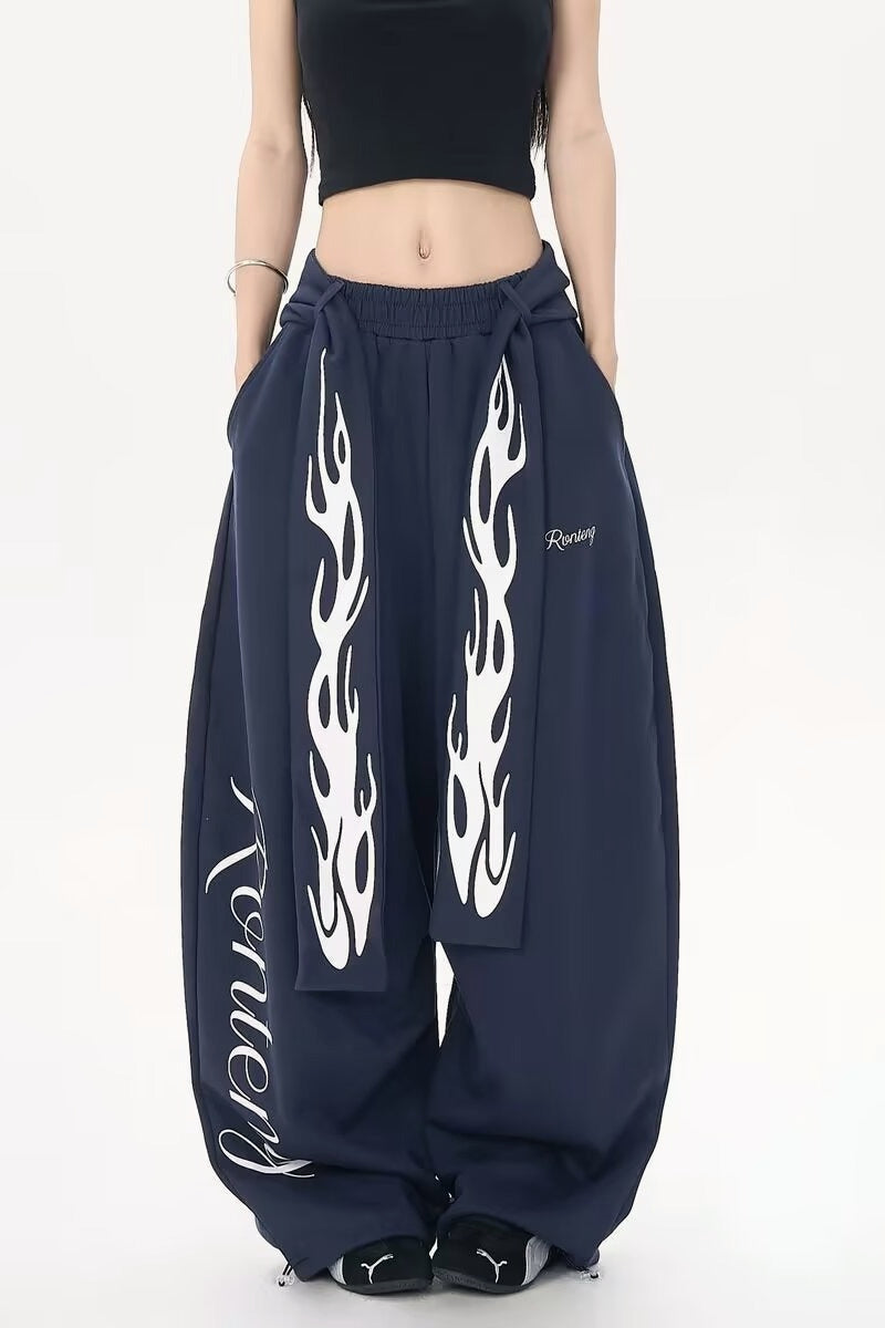 Flame Print Detachable Tie Curved Sweat Pants