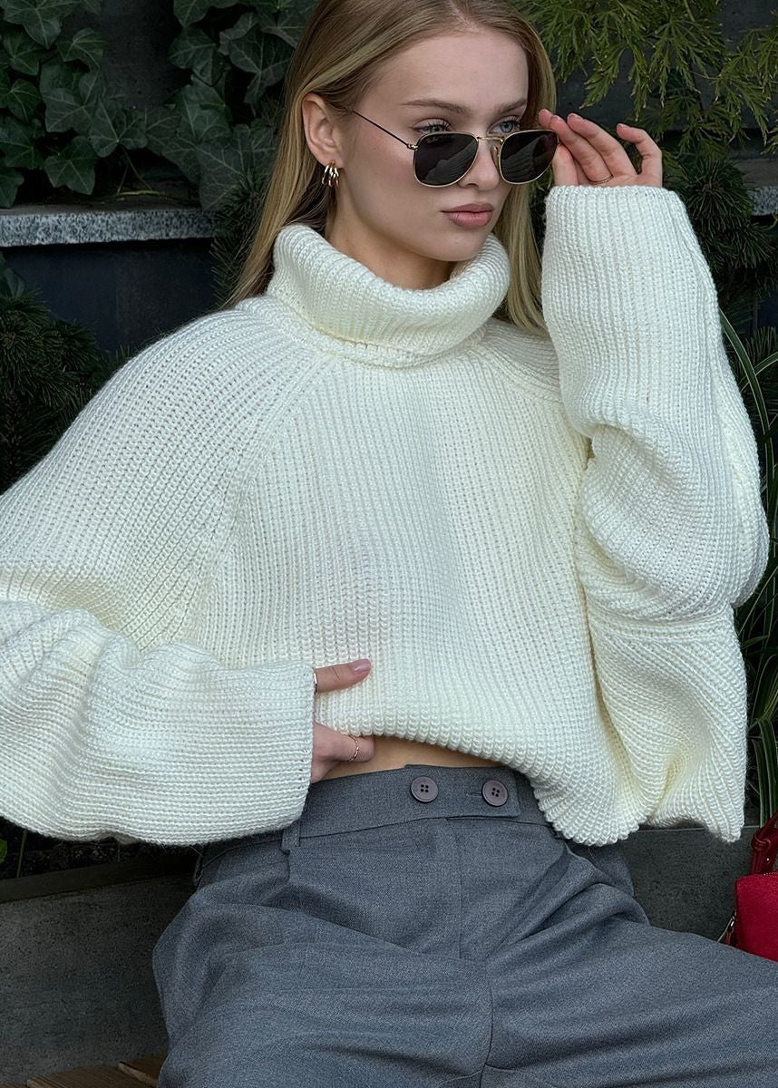 Aria – Oversized Turtleneck Sweater With Open Back