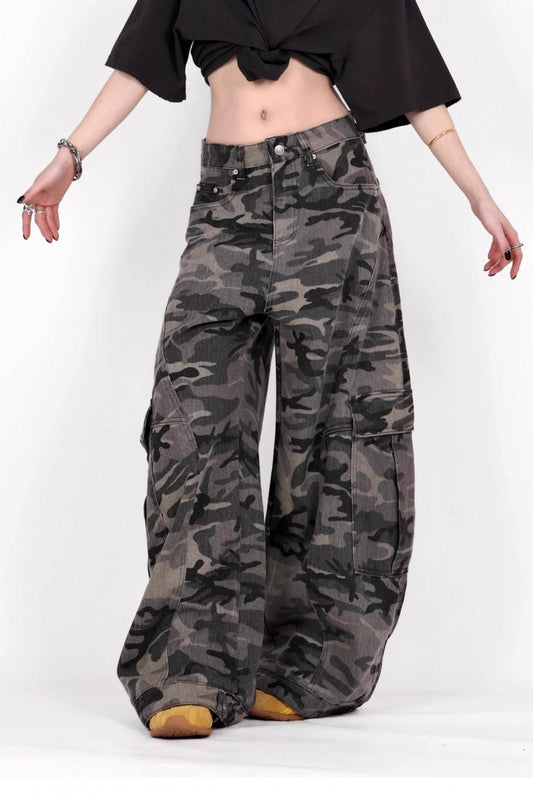 Camo Wide-leg Cargo Pant