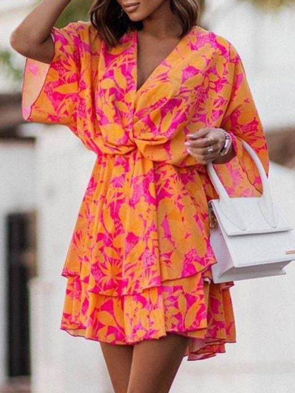 A-line High Waisted Double Layered Elasticity Printed V-neck Mini Dresses
