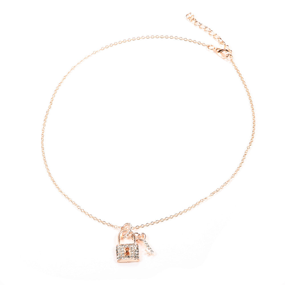Classic Gold Necklace with Timeless Appeal