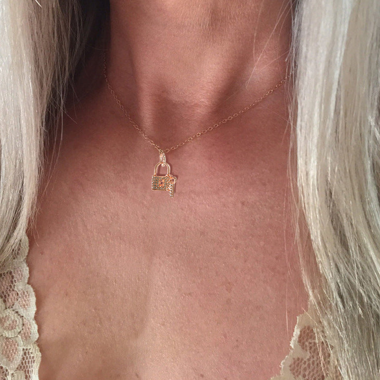 Classic Gold Necklace with Timeless Appeal