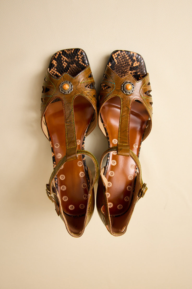 Soffia | Romancing You Crack T-strap Pump