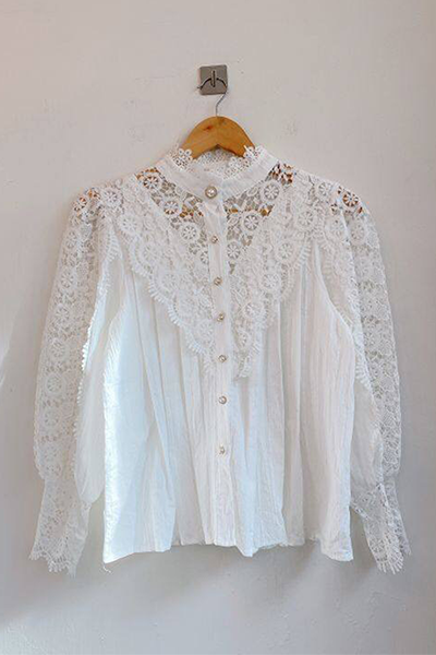 Patchwork Lace Hollowed Out Buckle Mandarin Collar Blouses(3 Colors)