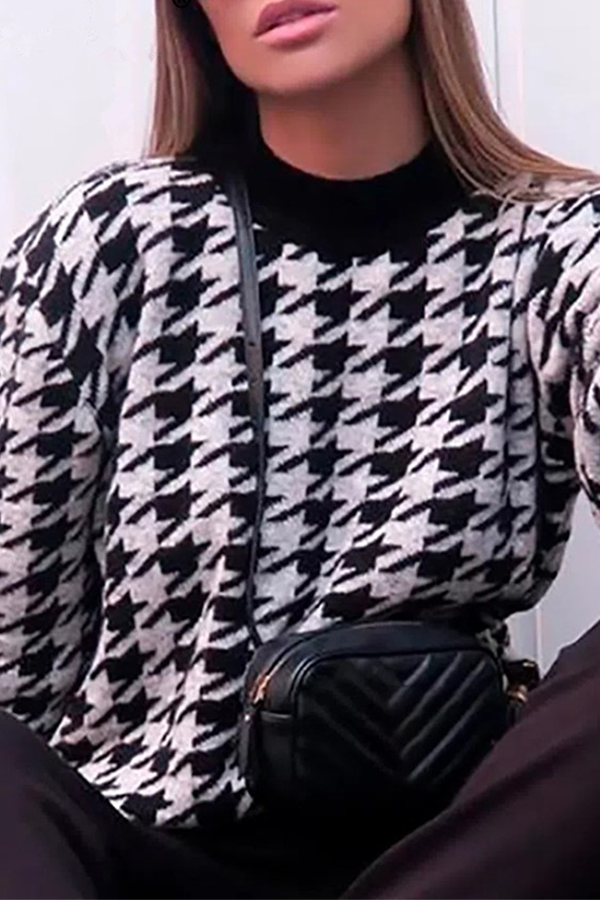 Street Geometric Patchwork Contrast O Neck Sweater(3 Colors)