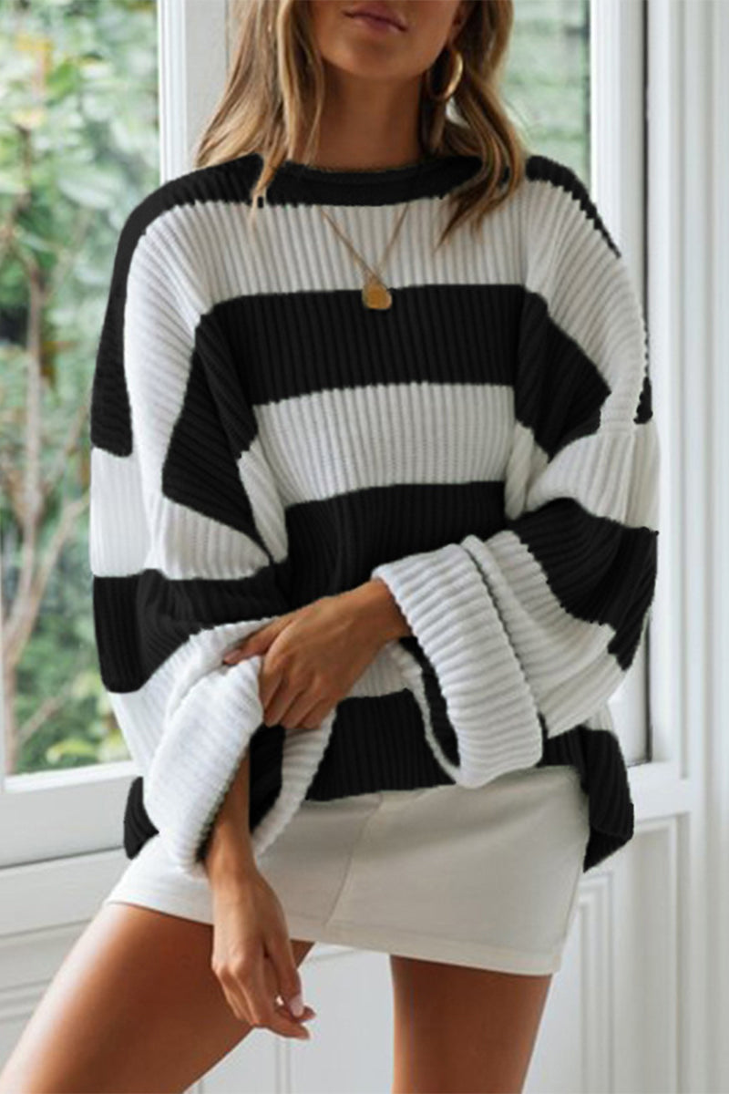 Sweet Striped Contrast O Neck Sweaters(5 Colors)
