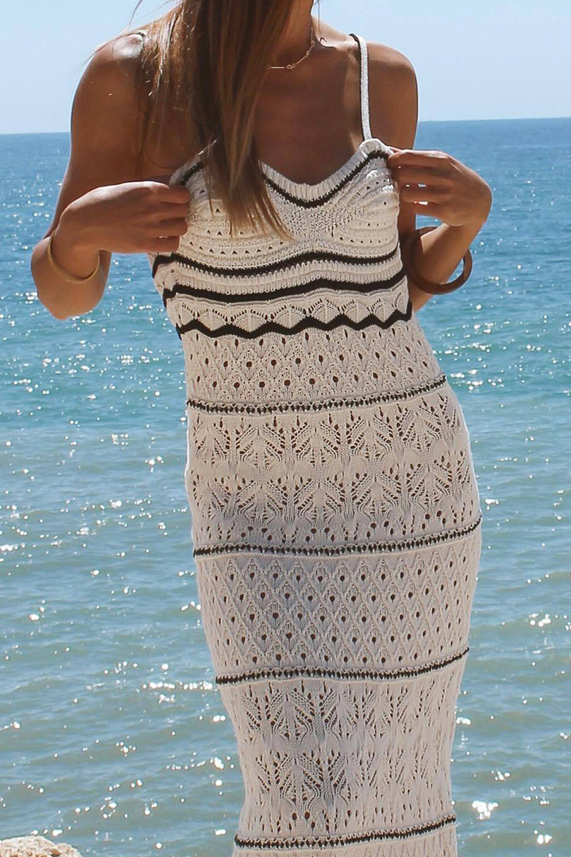 Hollowed Out Contrast Weave V Neck One Step Skirt Dresses