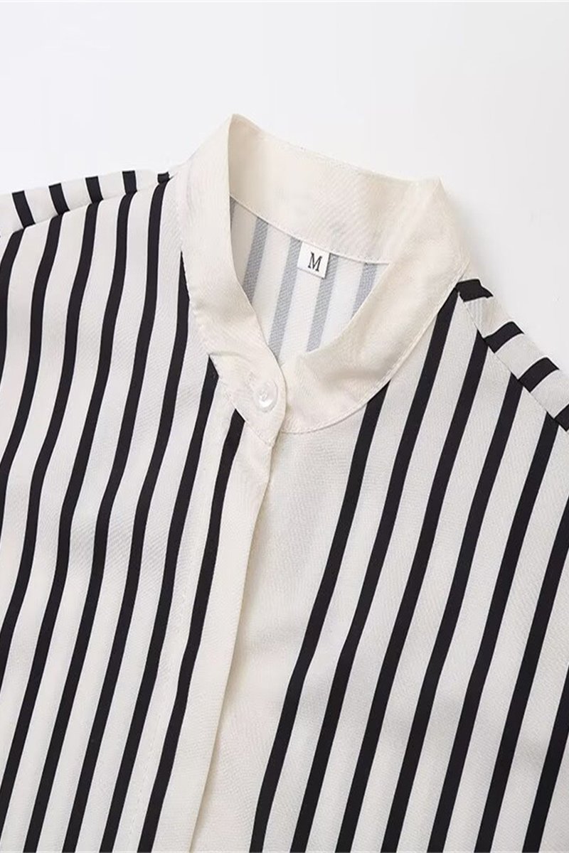 Stripe Buttons Slit Contrast O Neck Blouses