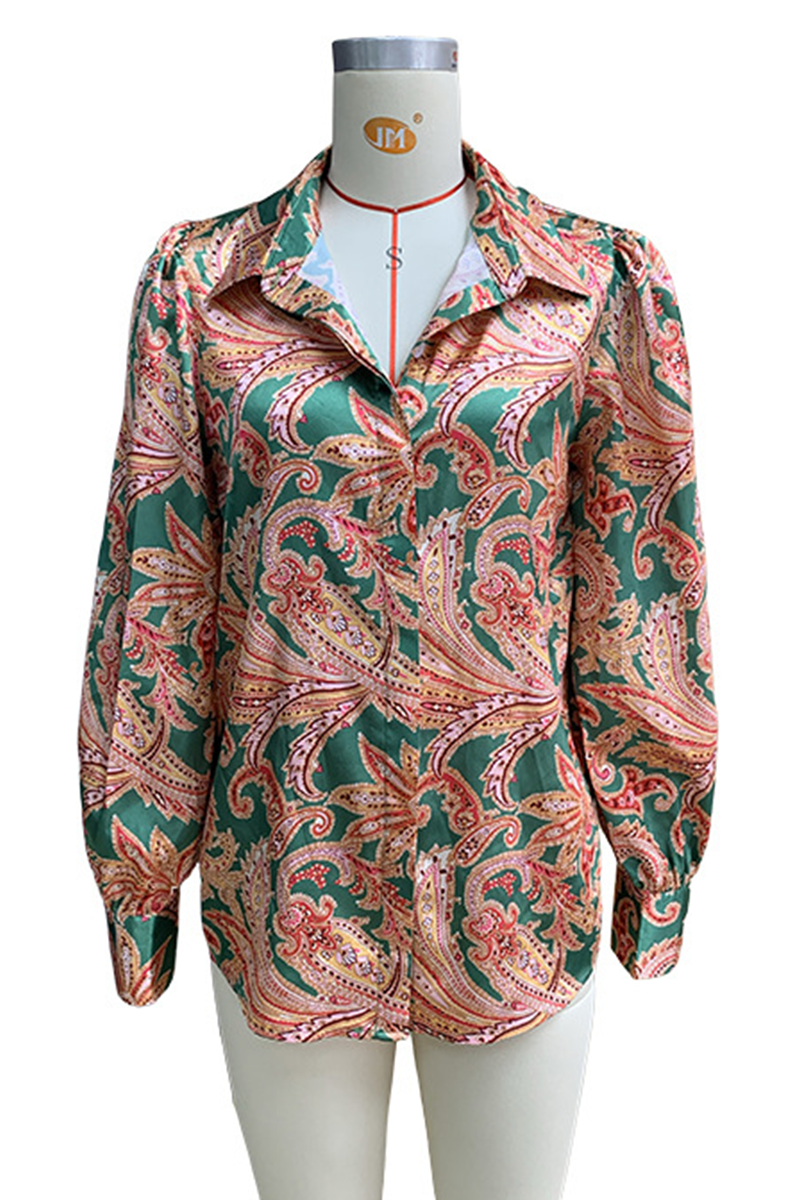 Print Contrast Turndown Collar Blouses