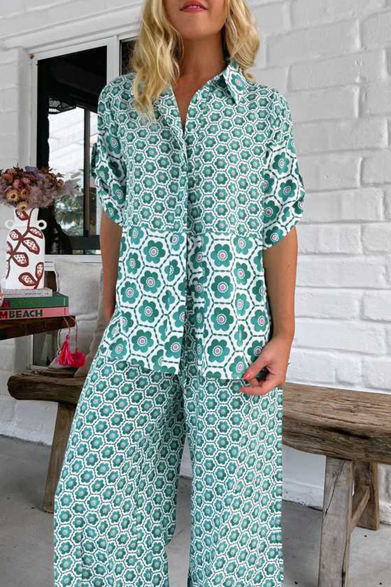 Vacation Geometric Print Contrast Turndown Collar Short Sleeve Two Pieces