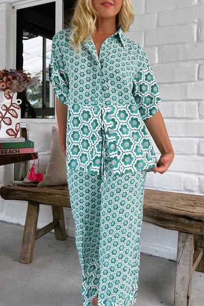 Vacation Geometric Print Contrast Turndown Collar Short Sleeve Two Pieces