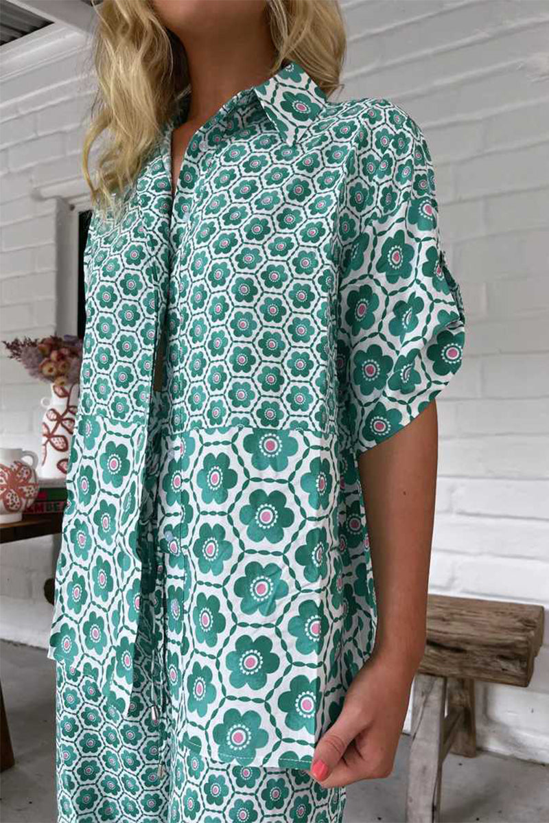 Vacation Geometric Print Contrast Turndown Collar Short Sleeve Two Pieces