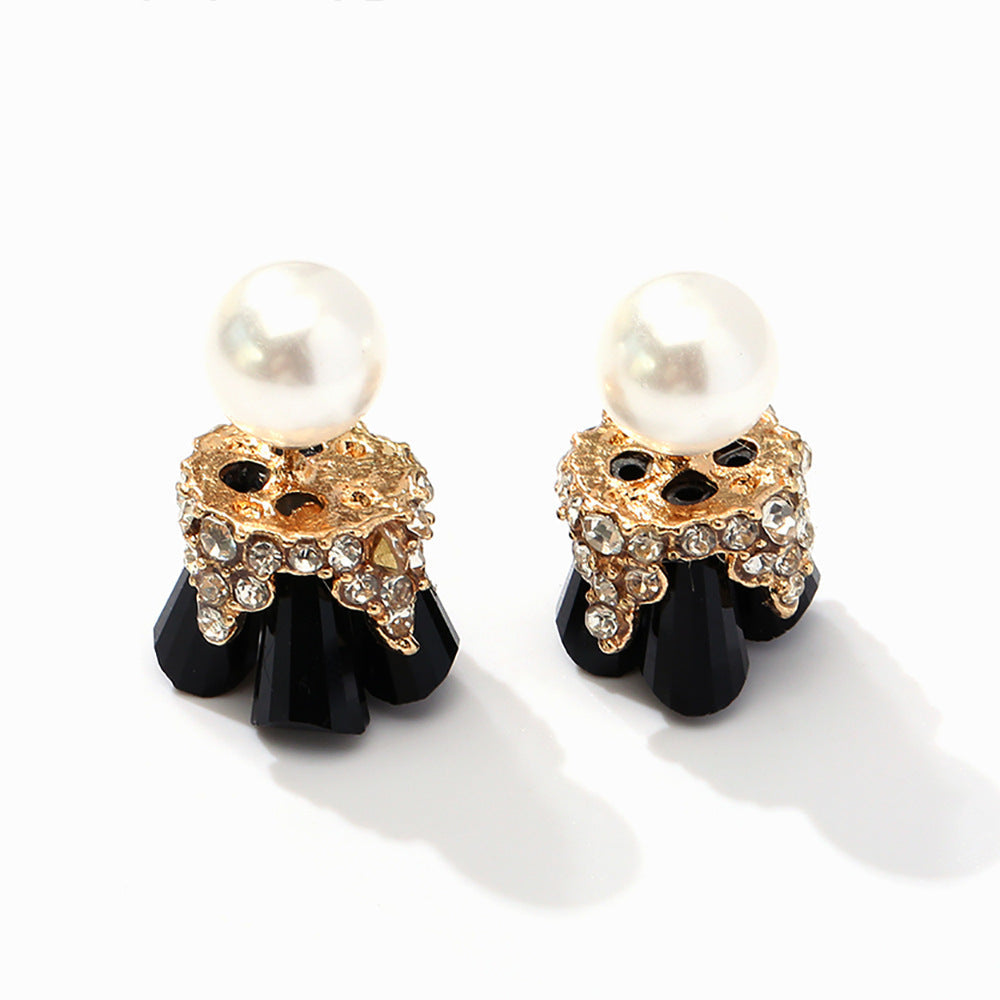 Delicate Artisan Pearl Earring