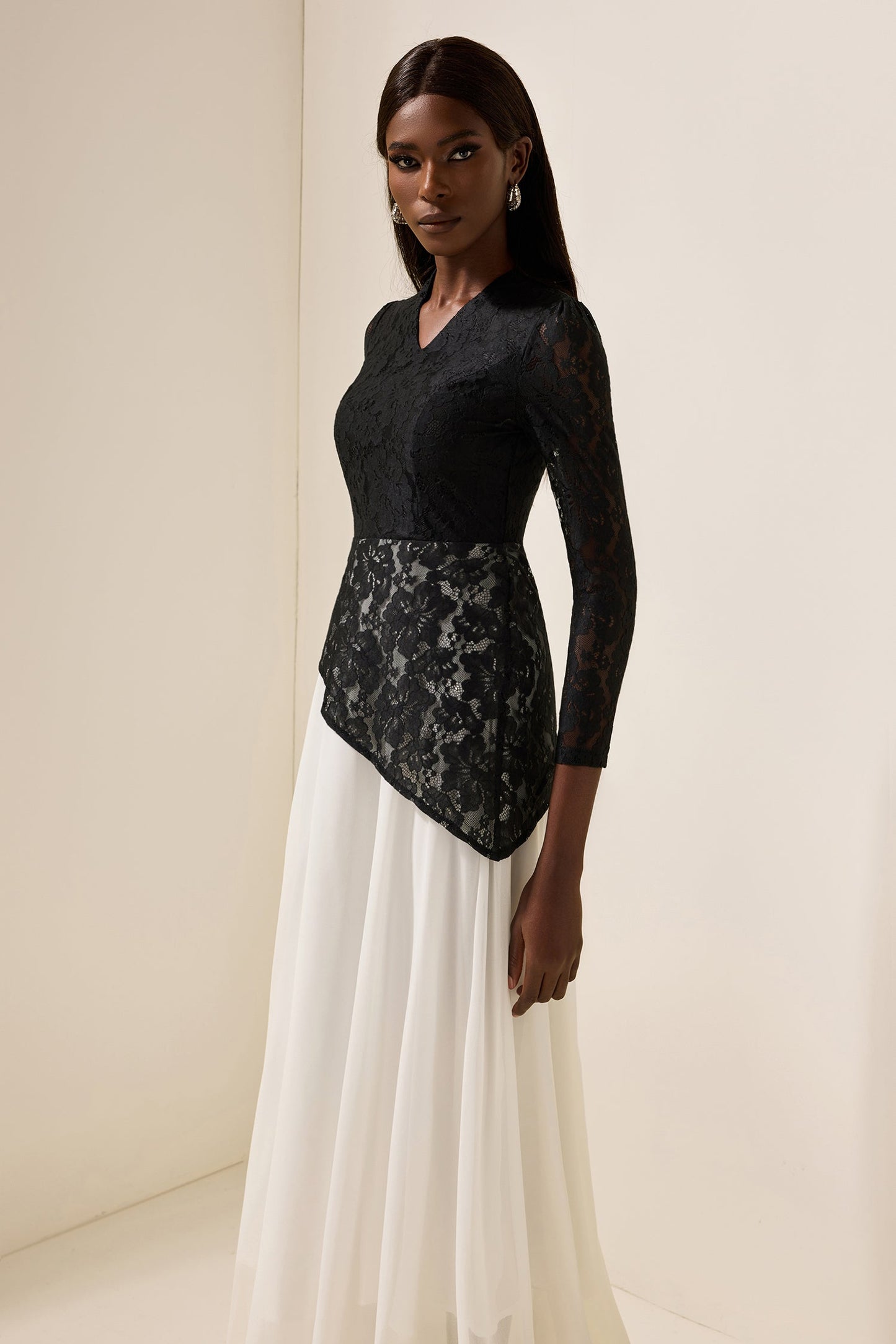 Lace Splicing Chiffon V-neck Midi Dress