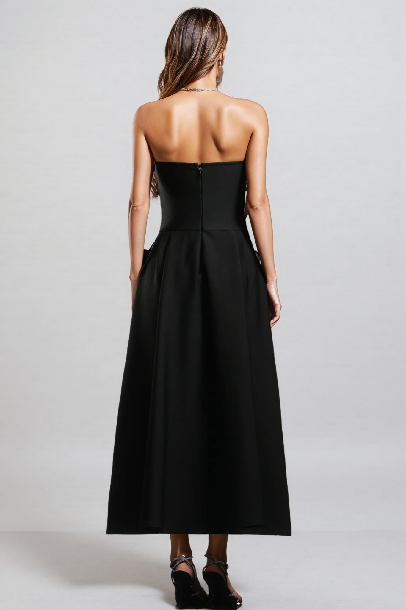 Ilarid Black Studded Bandage Maxi Dress