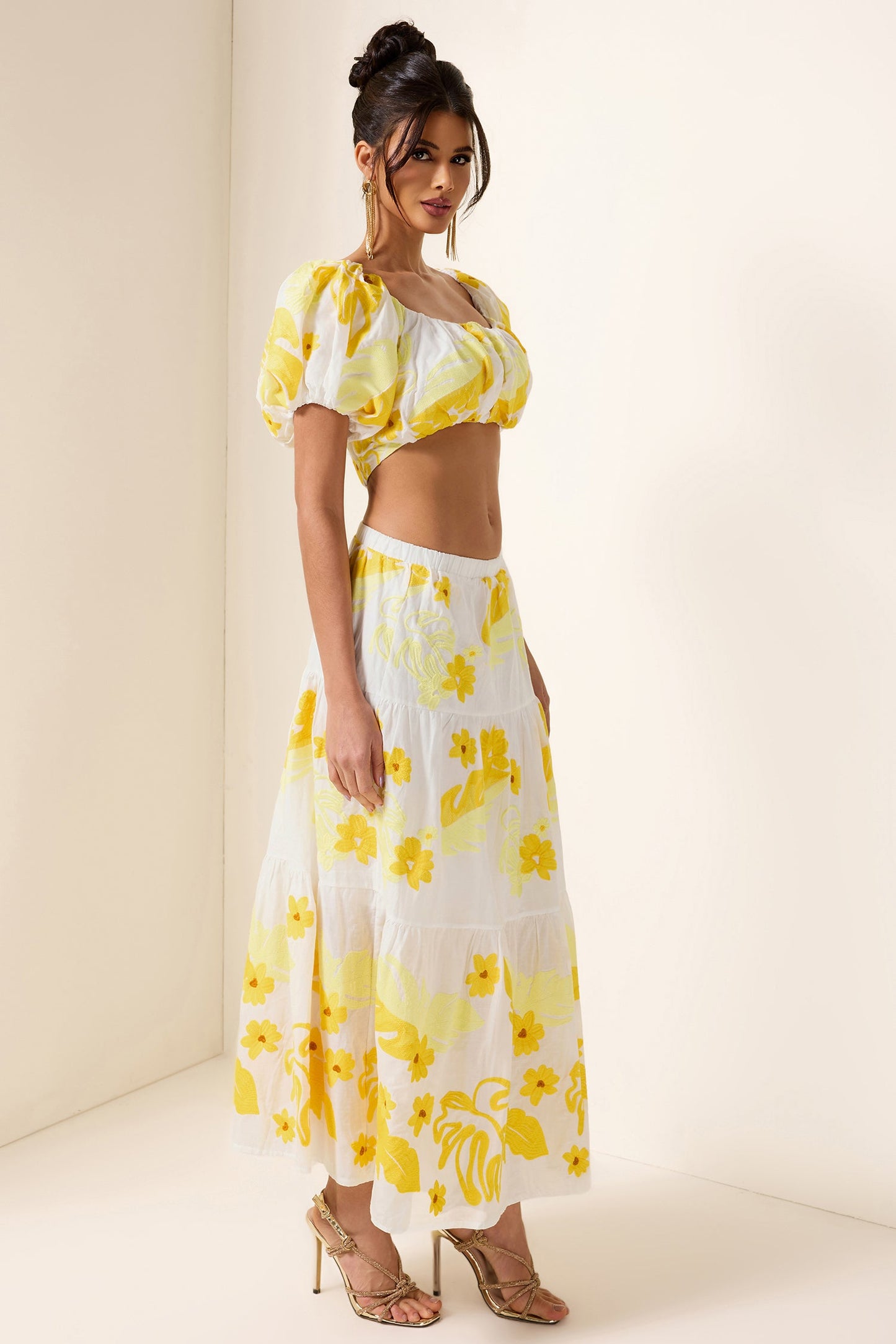 Embroidery Off-shoulder Top & High Waist Midi Dress Set
