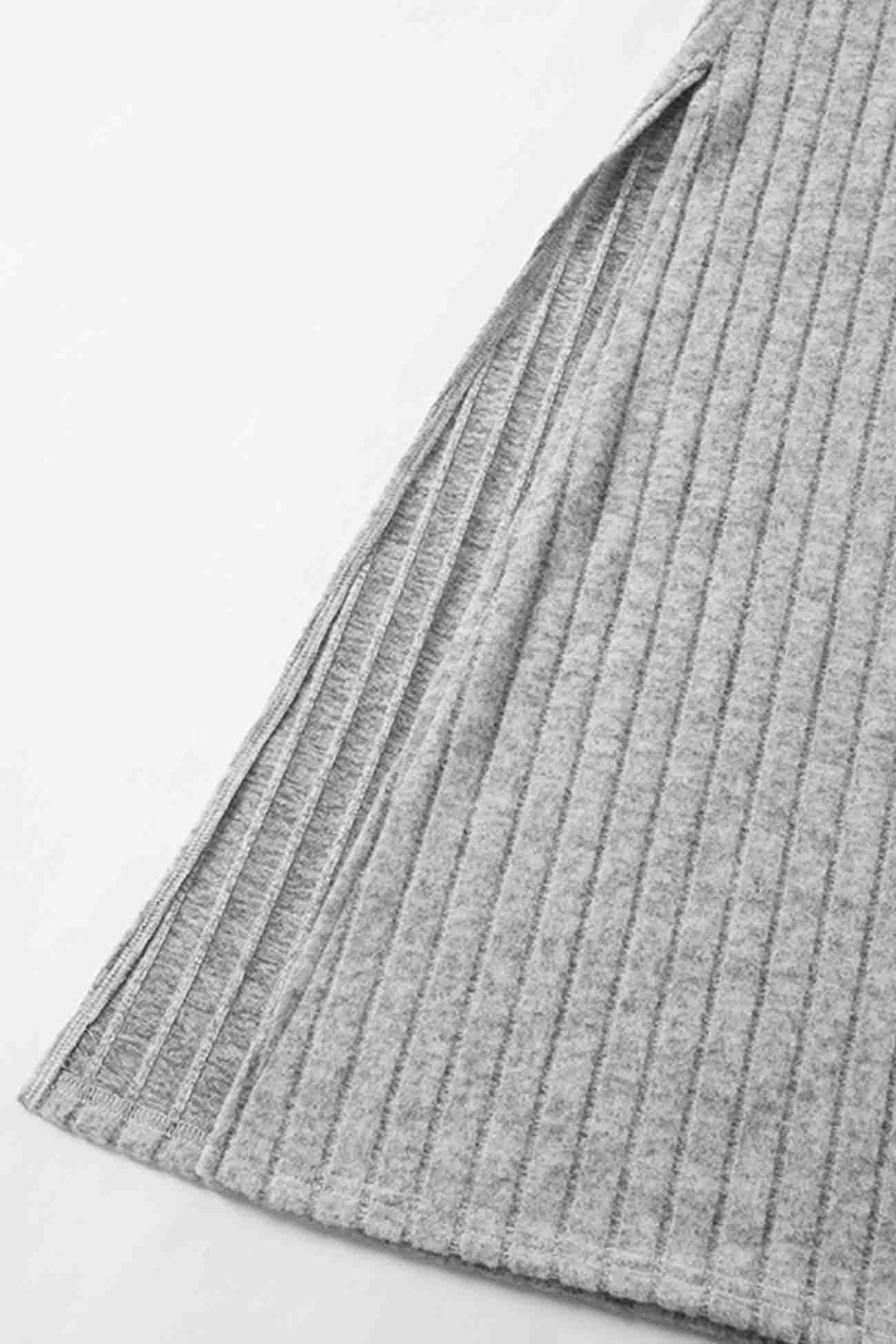 Color Slit Knitted Skirt