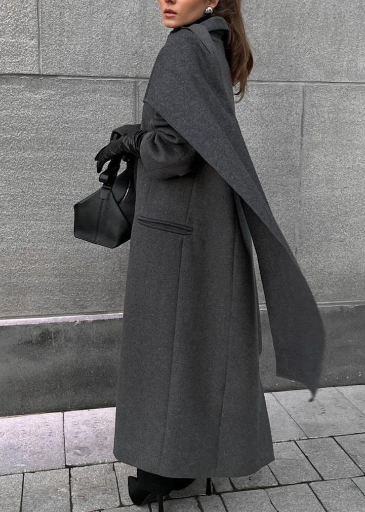 Asymmetric Cloak-style Long Overcoat