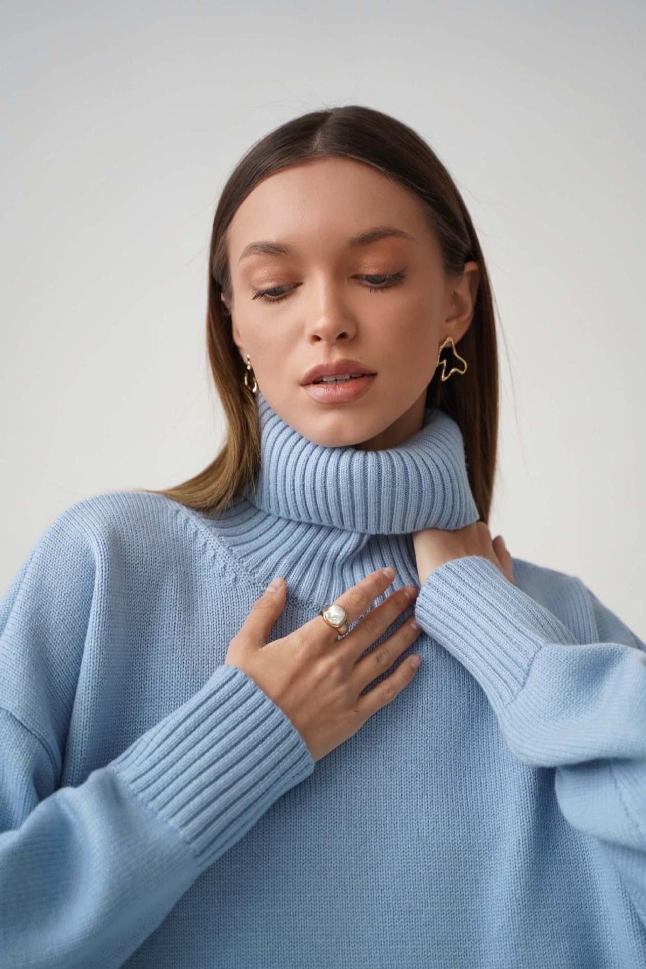Basic Knit Turtleneck Sweater