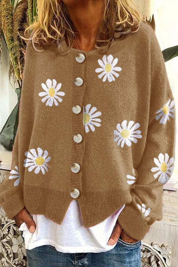 Round Neck Embroidery Knitted Sweater Cardigan