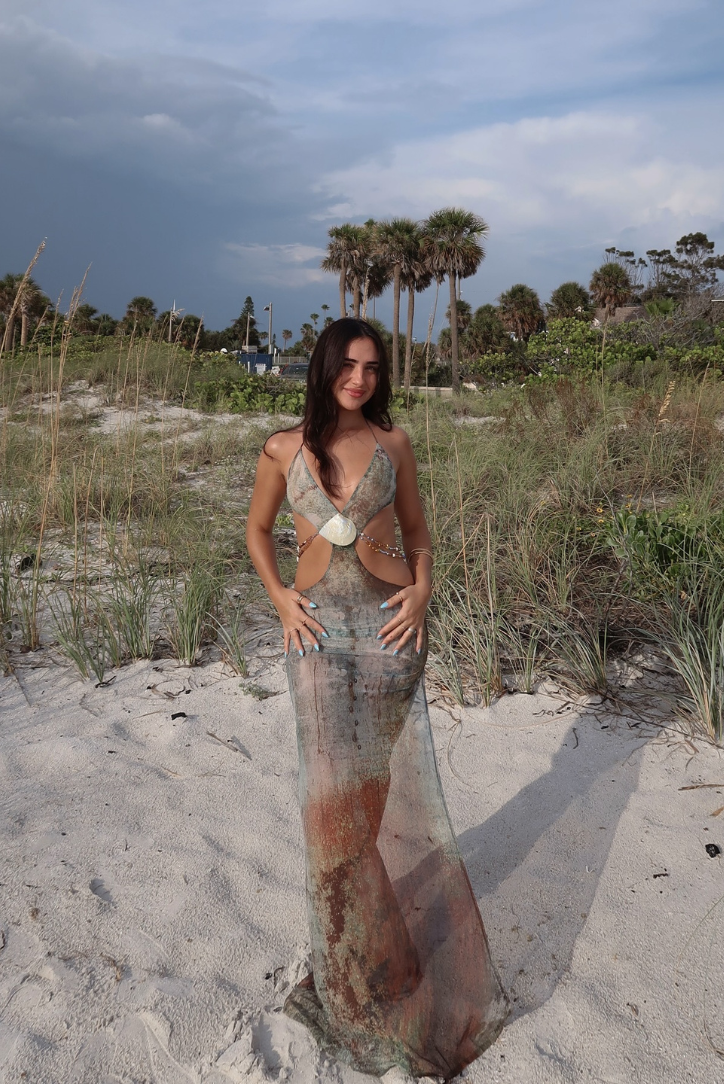 Reese | Shell Waist Cut-outs Maxi Dress