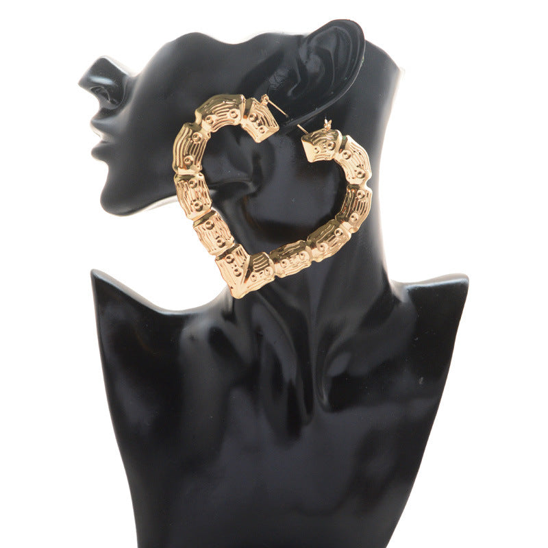 Elegant Gold Earring for Every Occasion