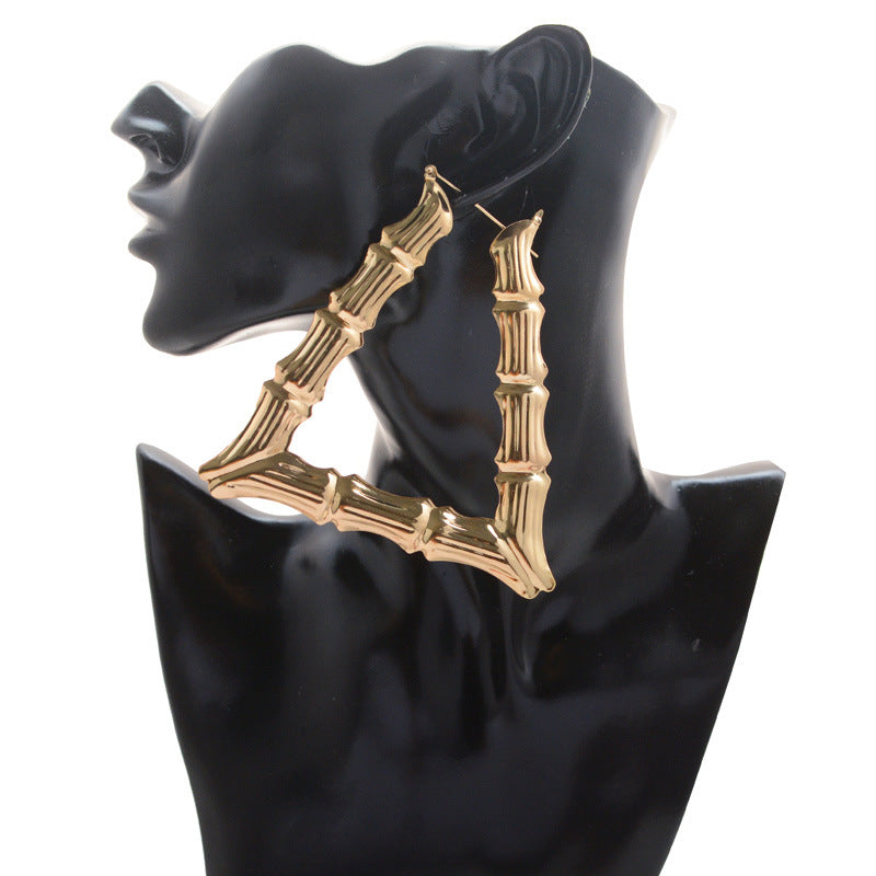 Elegant Gold Earring for Every Occasion