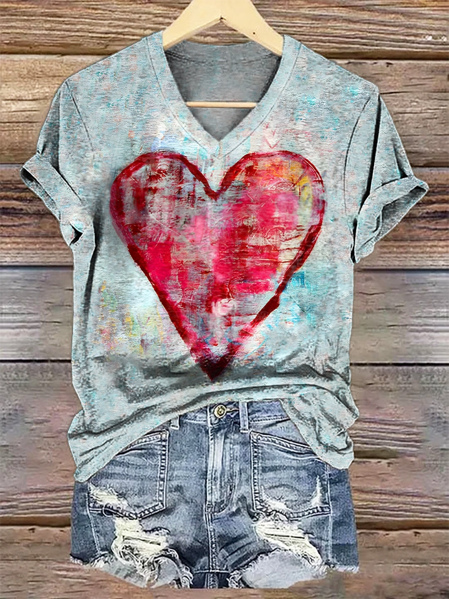 Women's Vintage Graffiti Heart Art Pattern Print V-neck Casual T-Shirt