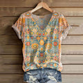 Women's Retro Ethnic Totem Art Print V-neck Casual T-shirt elevenforest