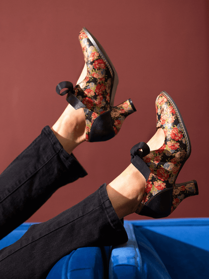 Soffia | Stefania Tie Bow Lace-up Leather Pump