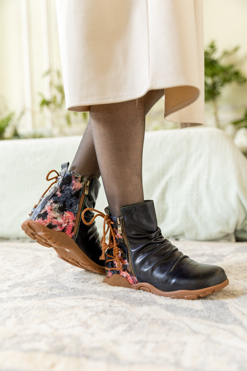 Soffia | Ruched Black Leather Combat Boot