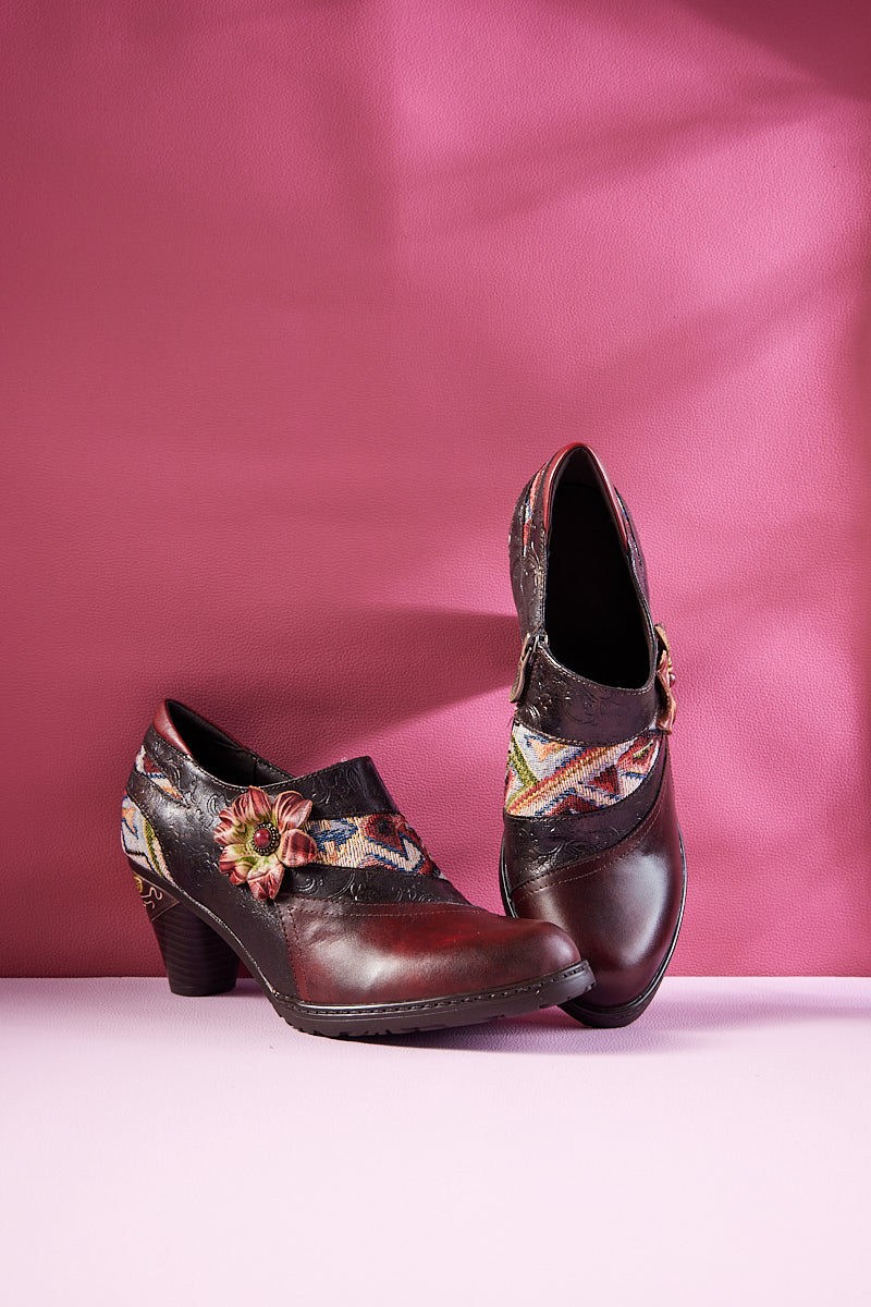 Soffia | Daisy Day Embossed Leather Pump