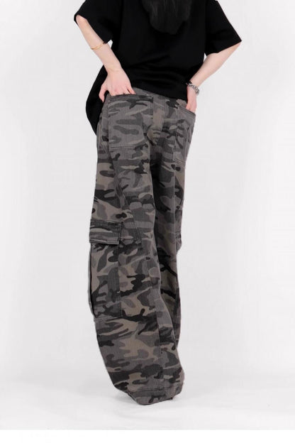 Camo Wide-leg Cargo Pant