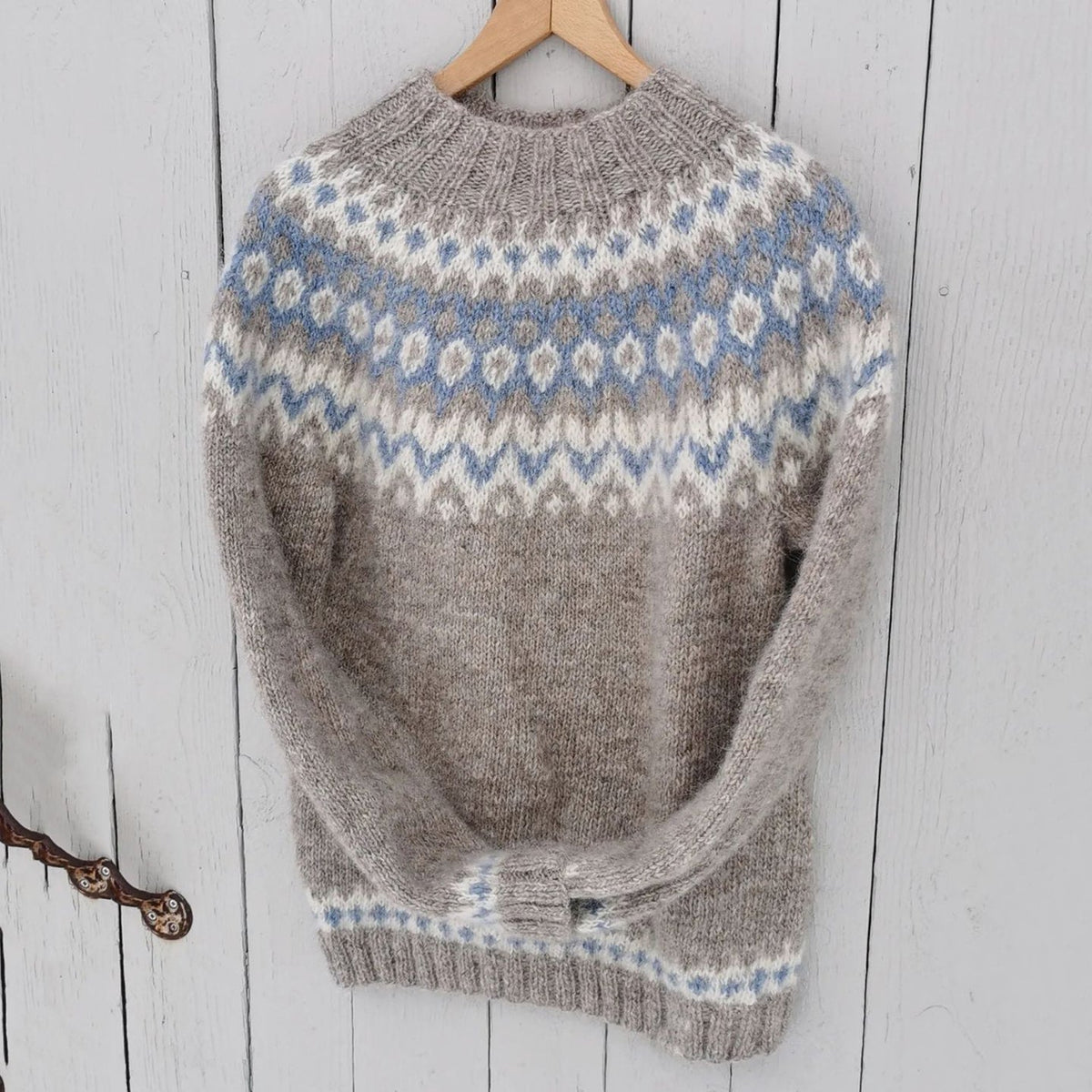 Unisex Vintage Icelandic Leaf Knit Jacquard Crew Neck Sweater elevenforest