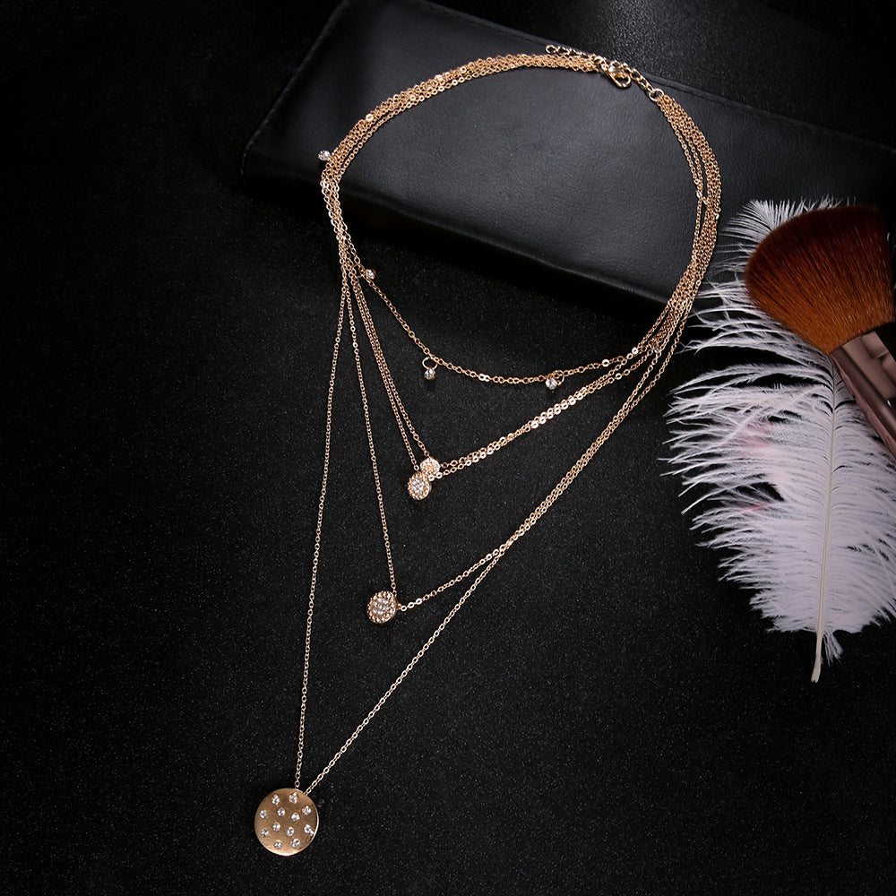 Beautiful Pearl Necklace with Unique Style