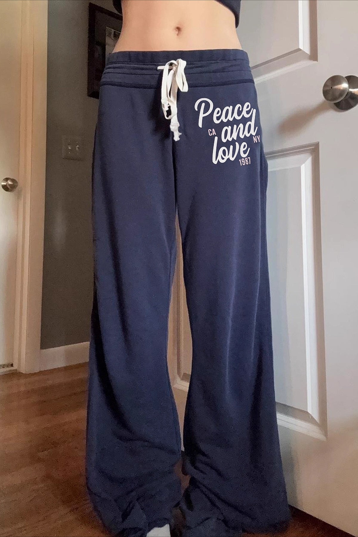 Contrast Letter Print Elastic Loose Straight Pants