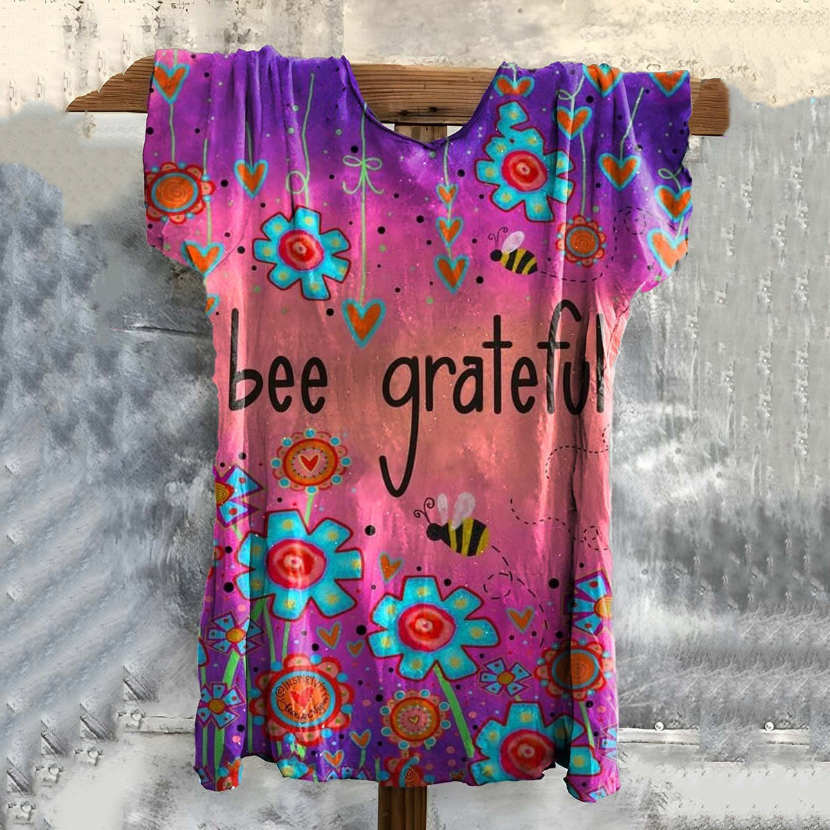 Bee Grateful Floral Art Print Cotton Crew Neck T-shirt elevenforest