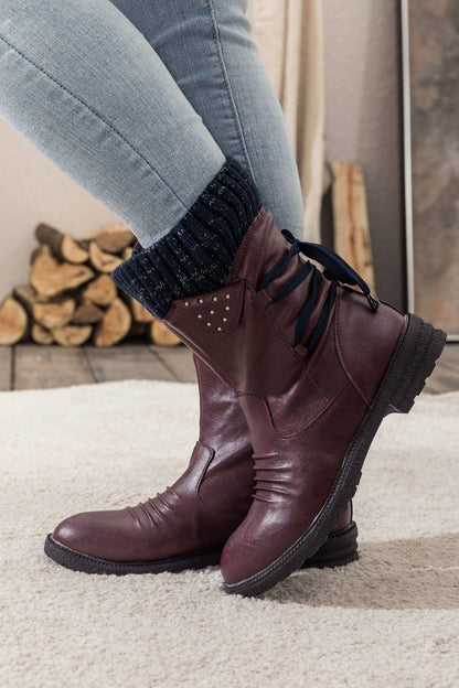En Bloom | Burgundy Ruched Back Tie-accent Combat Boot