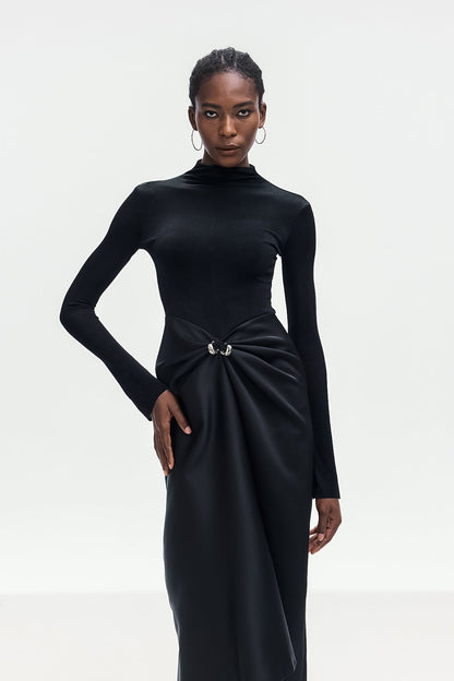 Apria Bodycon Deconstruct Ruch Maxi Dress in Black