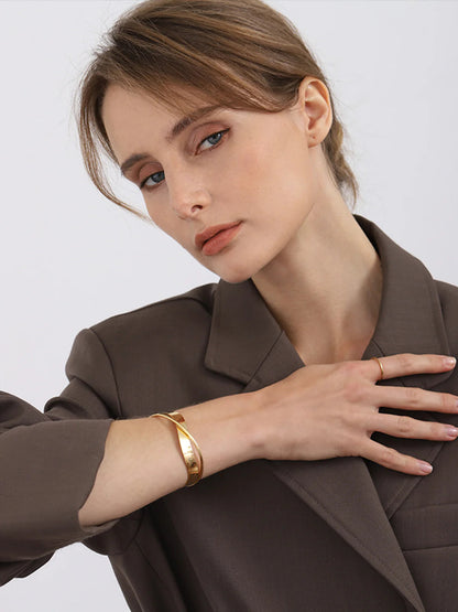 Gracie Flat Mouthed Bracelet