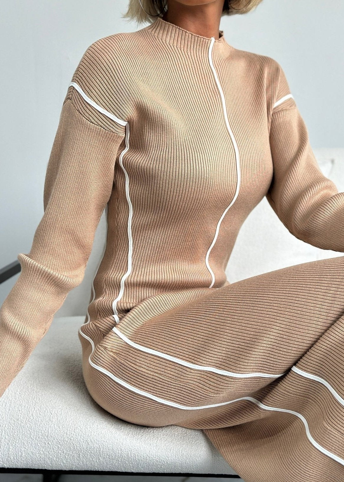 Ribbed Contrast Piping Sweater Dress