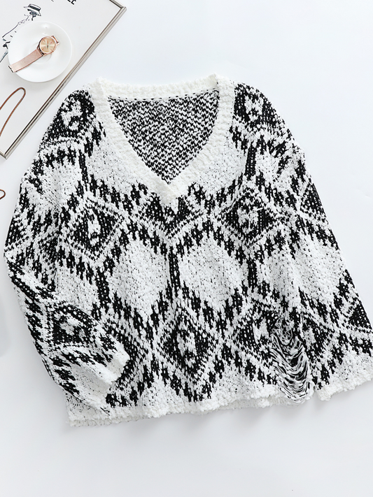 | Geometric Pattern Ripped Side Hem Sweater - Black