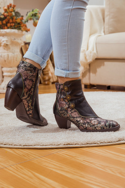 Soffia | Button-accent Black Leather Ankle Boot