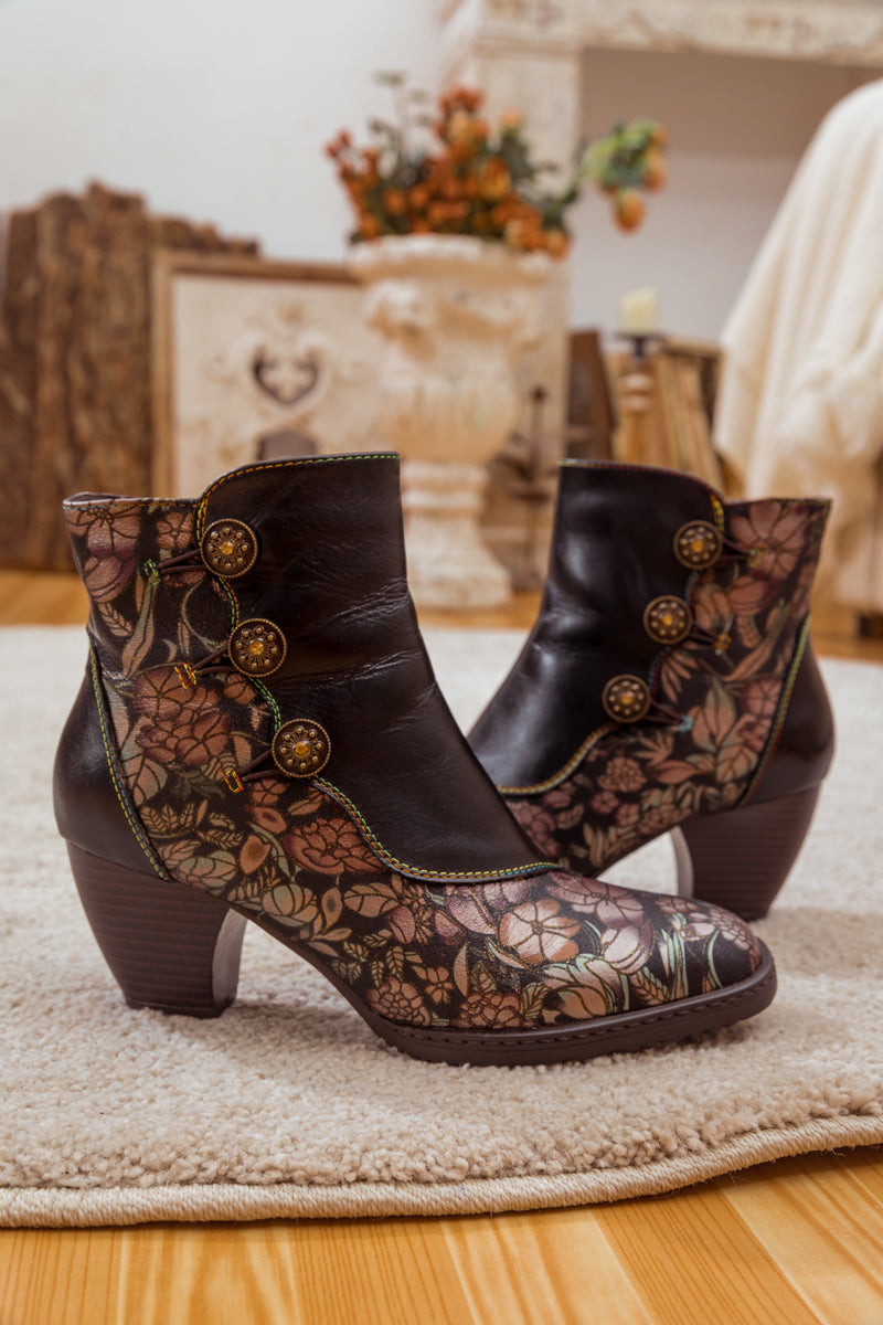 Soffia | Button-accent Black Leather Ankle Boot