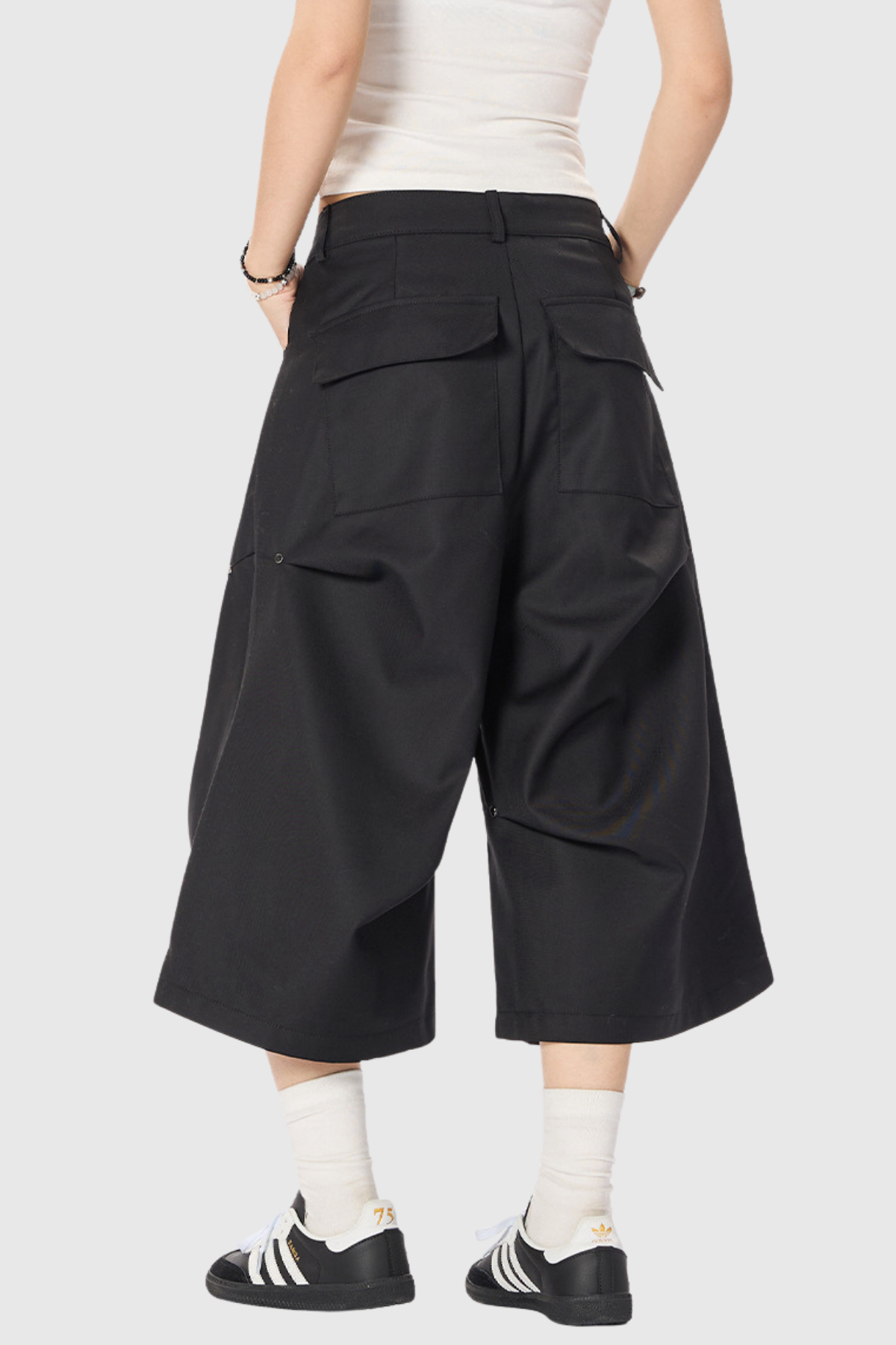 Chinedu Ruch Midi Pants in Black